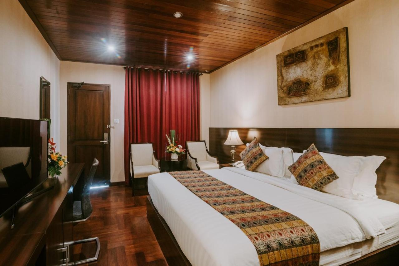 Arthur Suites By Mahavilas Kuta Lombok Exterior foto