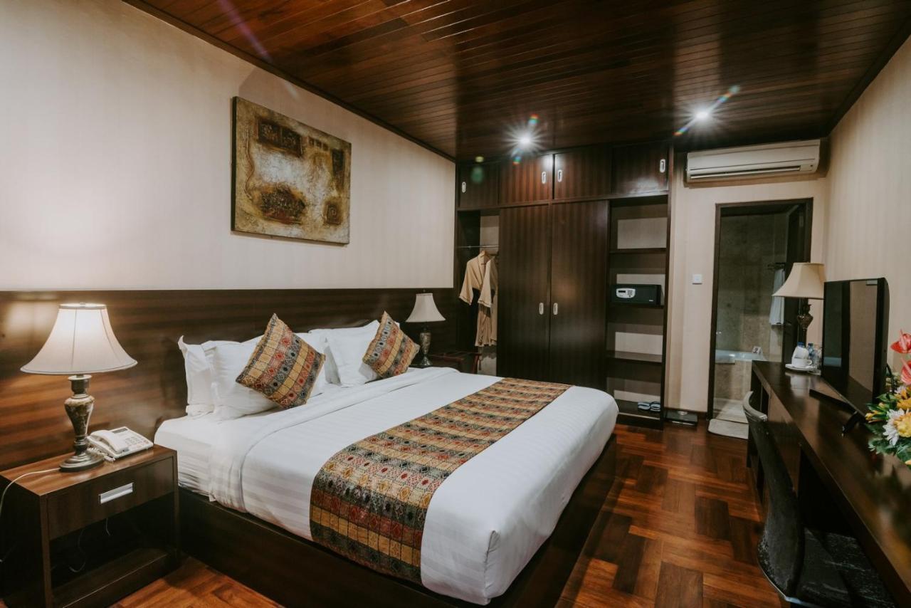 Arthur Suites By Mahavilas Kuta Lombok Exterior foto